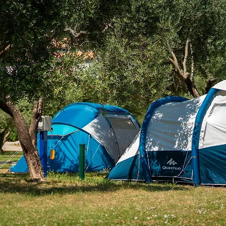 Maslinica Oliva Pitches Camping *