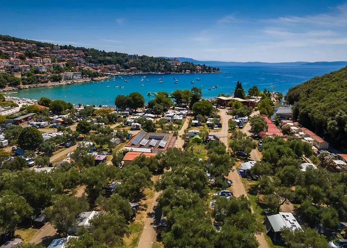 Maslinica Oliva Pitches Kemping *